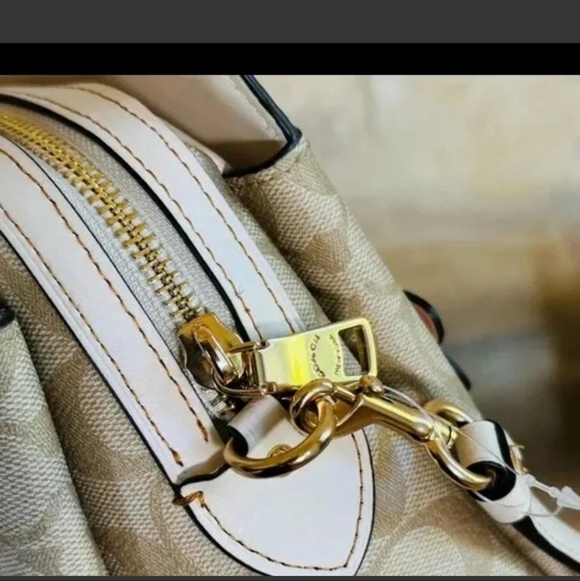 Coach NWT Signature Purse Bag + Crossby Strap Satchel Rare Floral Applique - Picture 15 of 15